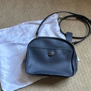 Coach Crossbody Turnlock Camera Style Bag